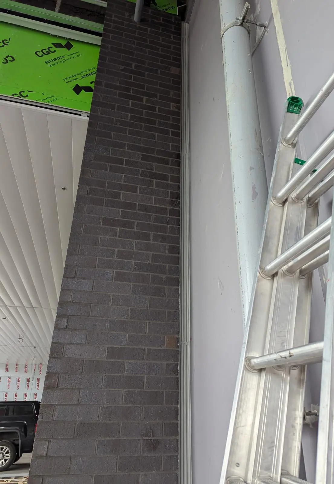 Superior Surfaces Expands to Alberta